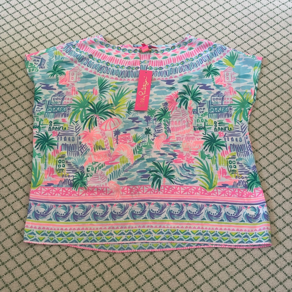 New. Lilly Pulitzer top. X-small. Oversized. 2 4 6 8 10